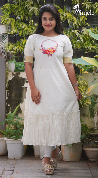 Kasavu Panelled Anarkali With Gold Borders & Potli Buttons – Folksie ®