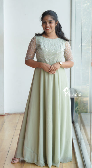 Umberalla gown  MSG114