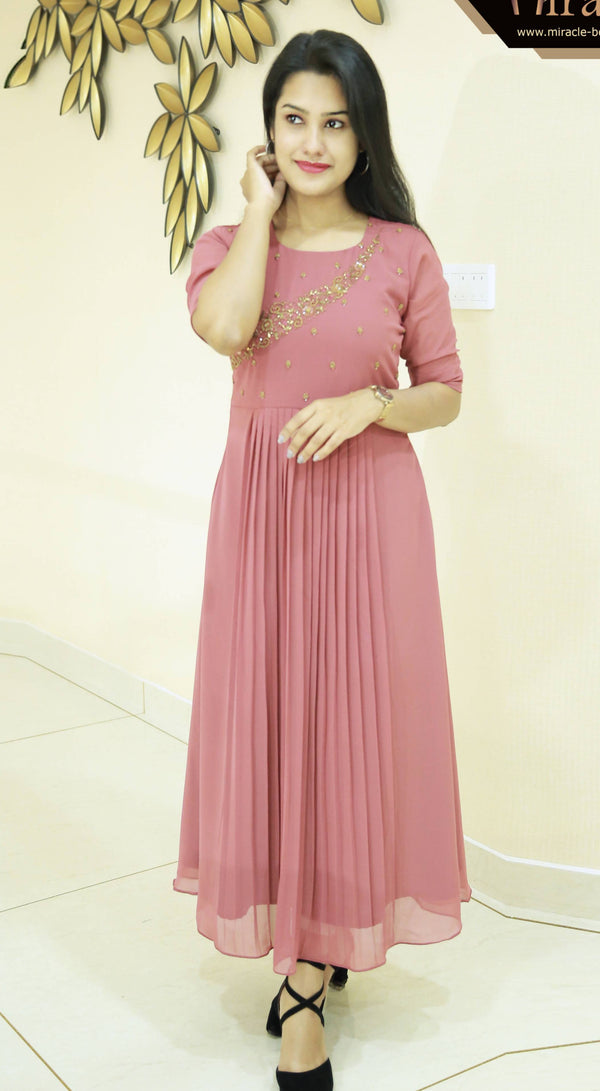 Embroidered Georgette Kurti Set in Baby Pink : UNJ2018