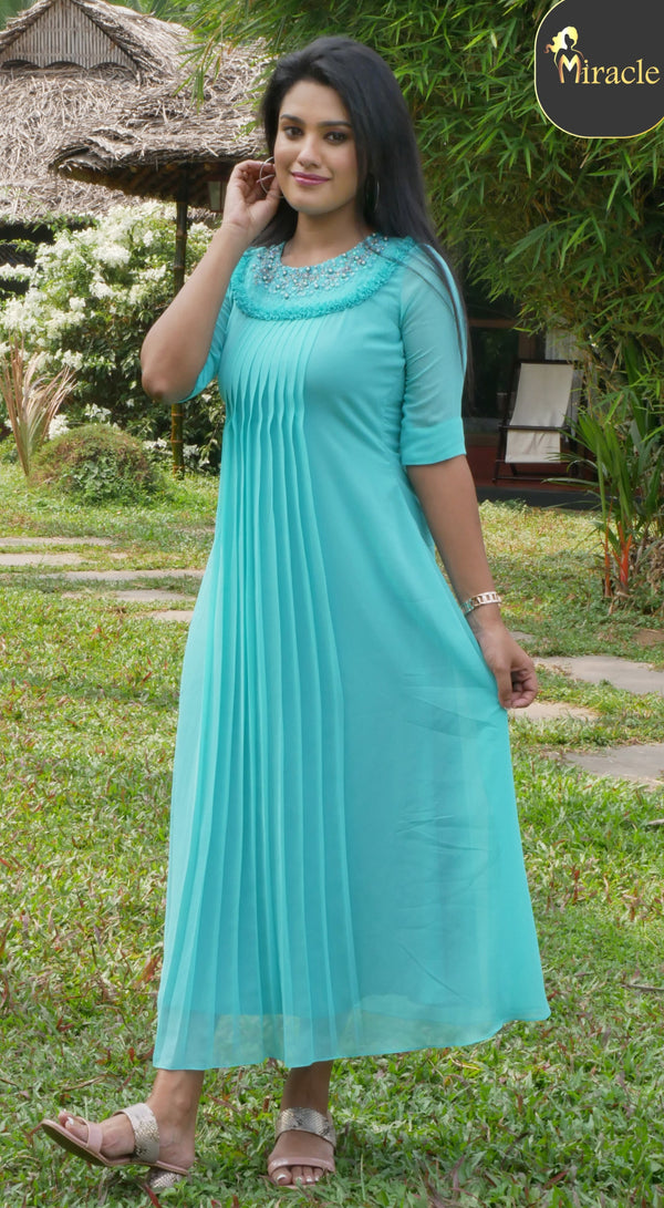 Women Aqua Blue Bandhani Printed Straight Kurta With Three Quarter Sleeves  at Rs 813.00 | New Delhi| ID: 2850212647630